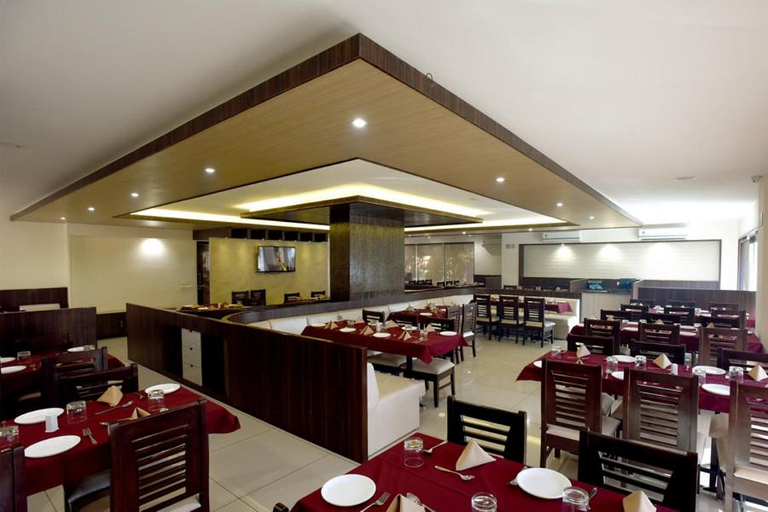 Food & Drinks 4, Hotel Sach Regency, Anand
