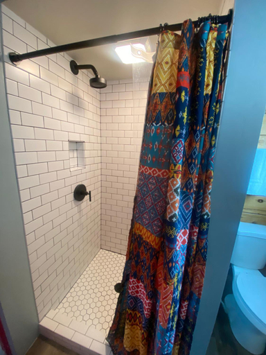 Bathroom 2, SkyWater Cabins, Ravalli