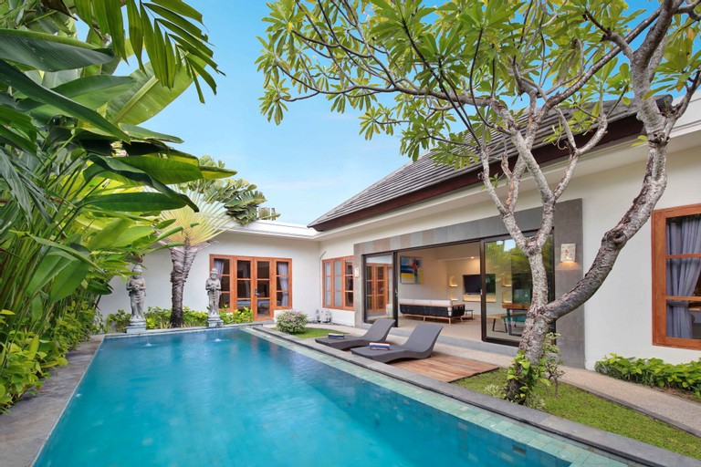 Swimming Pool 1