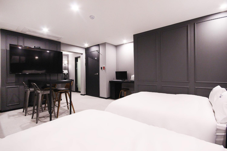 Bedroom 2, Pohang Mundeok Hotel XYM, Pohang