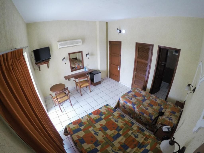 Others 5, Hotel Davimar, Salvador Alvarado