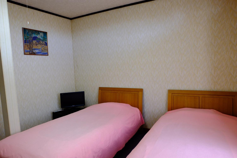 Bedroom 2, Lake Oshino Villa, Oshino