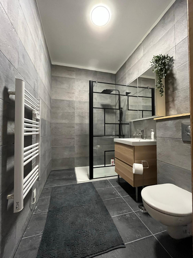 Bathroom, La Maison des Amis en Normandie, Calvados