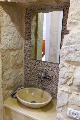 Bathroom 5, Azzahra Boutique Hotel & Restaurant - Jerusalem, Jerusalem