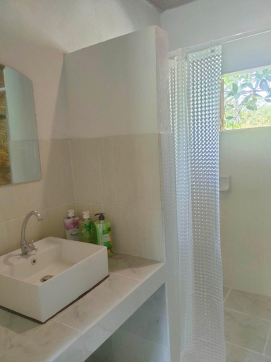 Bathroom, om horizon ecoresort, Loay