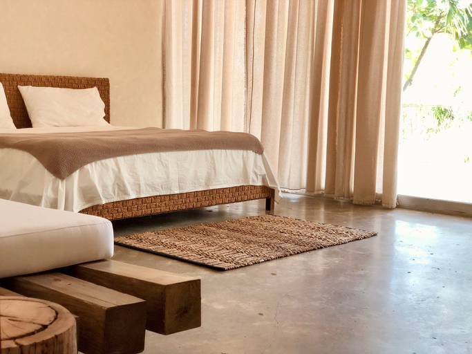 Bedroom 4, Oya New Earth, Jamao al Norte