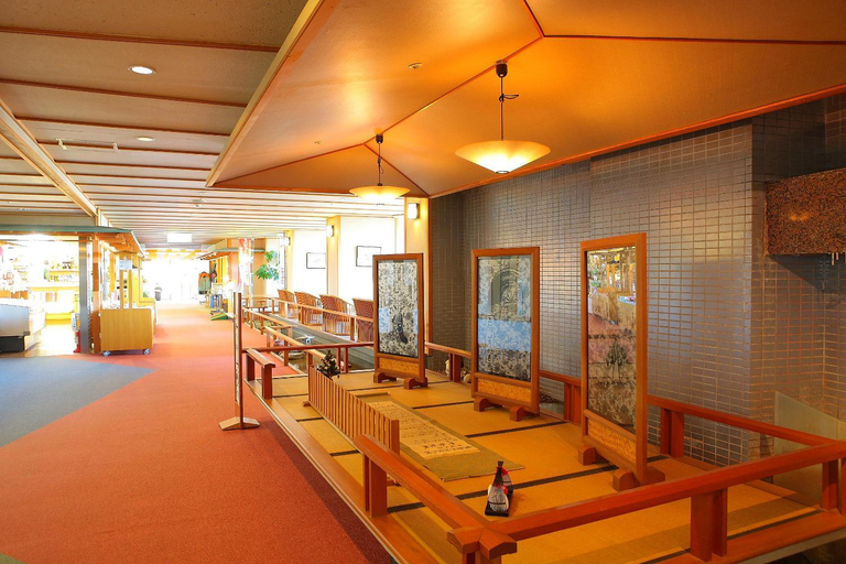 Public Area 4, Ryokan Senpokaku, Toba