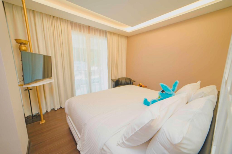 Bedroom 8