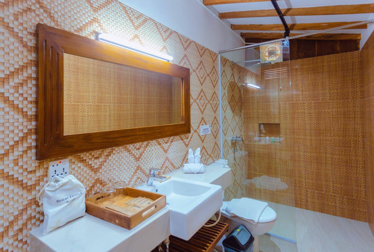 Bathroom 2, Bintan Exotica Resort By Waringin Hospitality, Bintan