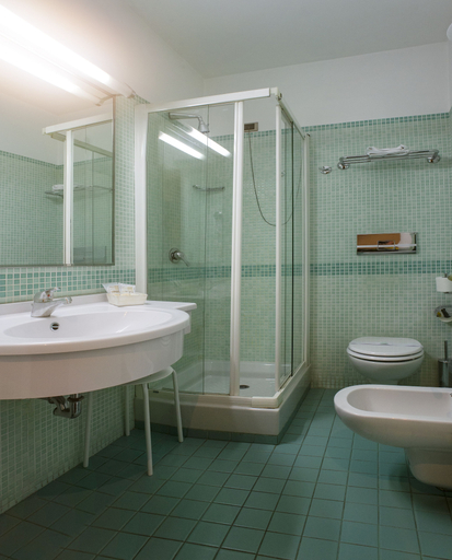 Bathroom 4, Hotel Lory, L'Aquila
