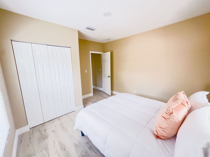 Bedroom 2, Highland Down Town Tampa, Hillsborough