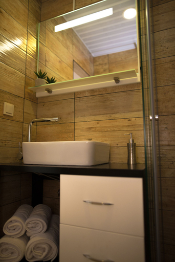 Bathroom 4, Villa Danigo