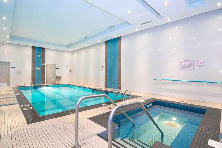 Sport & Beauty 5, Sandman Hotel & Suites Winnipeg Airport, Division No. 11