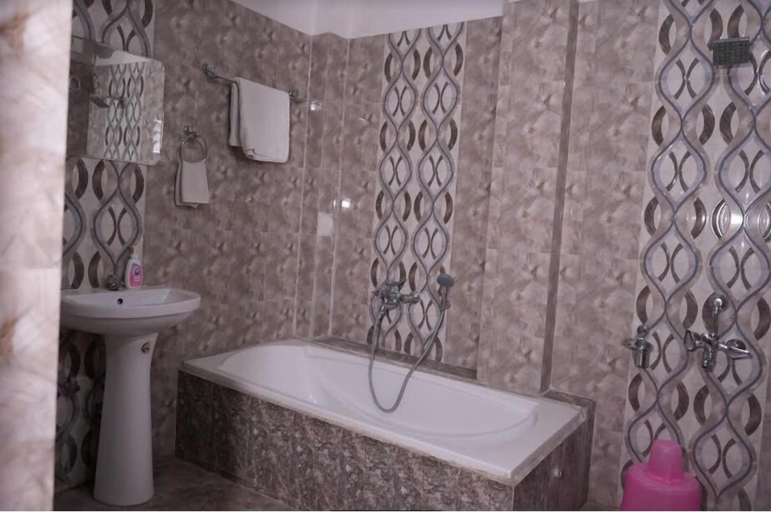 Bathroom 3, HOTEL MAHAMAYA PALACE, Deoghar