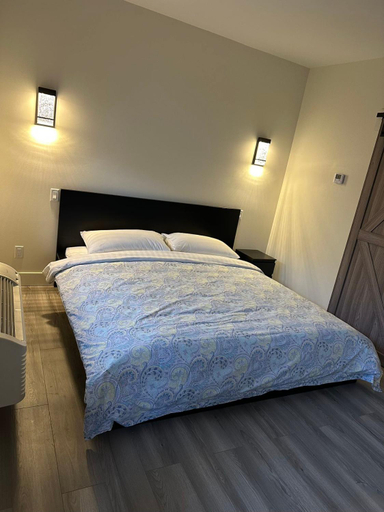 Bedroom 2, City Centre Motel older building, Fraser Valley