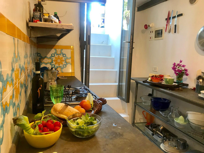 Food & Drinks 4, Villa Guya, Napoli