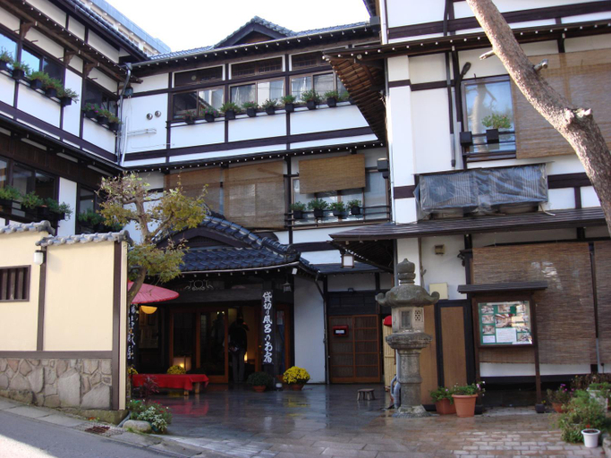 Others 3, Ekinariya Ryokan, Kusatsu