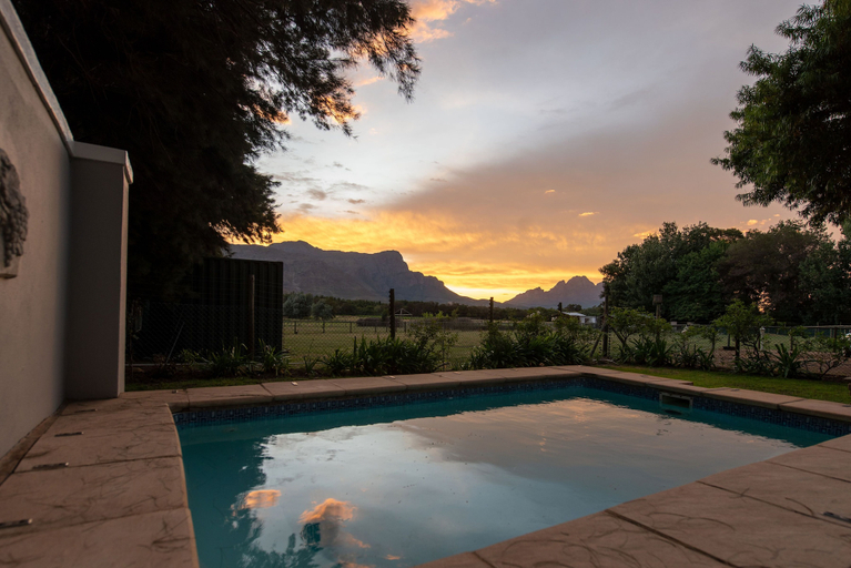 Sport & Beauty 5, Franschhoek Cottages, Cape Winelands