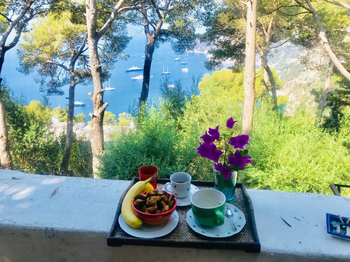 Food & Drinks 5, Villa Guya, Napoli