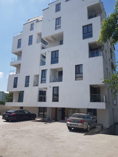 Others 4, Hotel Babilon, Municipiul Bucuresti