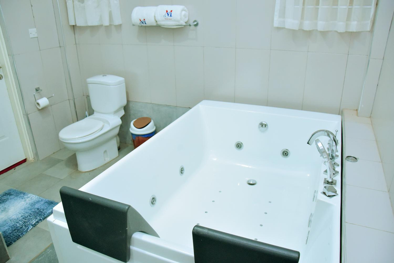 Others 3, Mawuli Hotel, Adansi North