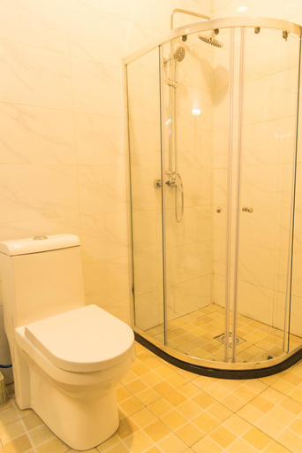 Bathroom 3, Avisha Town Hotel, Kicukiro