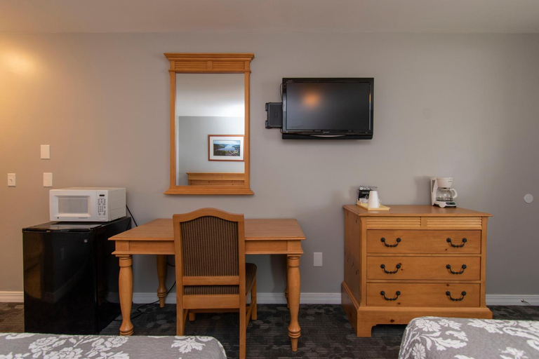 Bedroom 2, Marine Village Resort, Warren