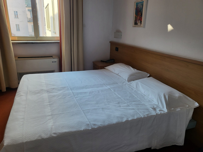 Bedroom 12