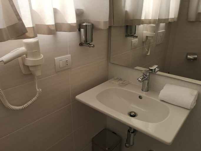 Bathroom 5