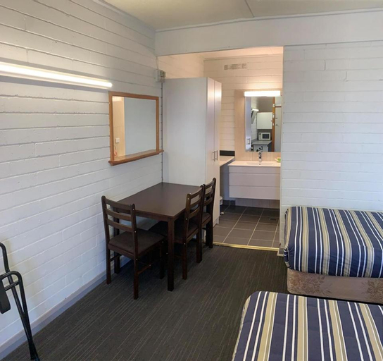 Dining Room, Finley Motel, Berrigan