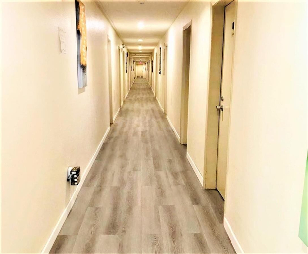Others 5, Country Garden Inn, Division No. 12
