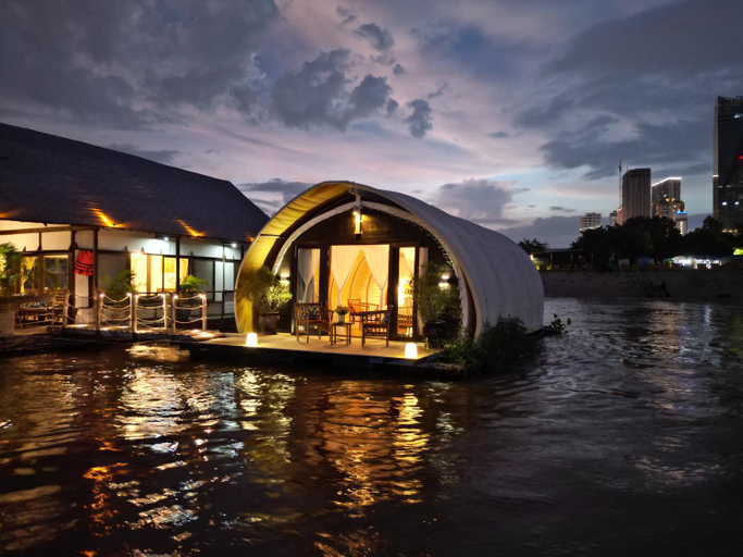 Others 5, Maadest, Phnom Penh