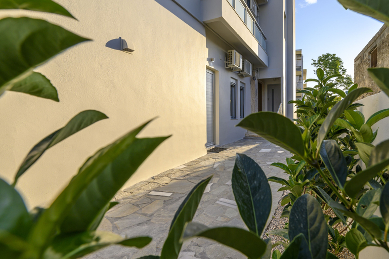 Exterior & Views 2, MICHELANGELO CITY LUXURY LODGE, South Aegean
