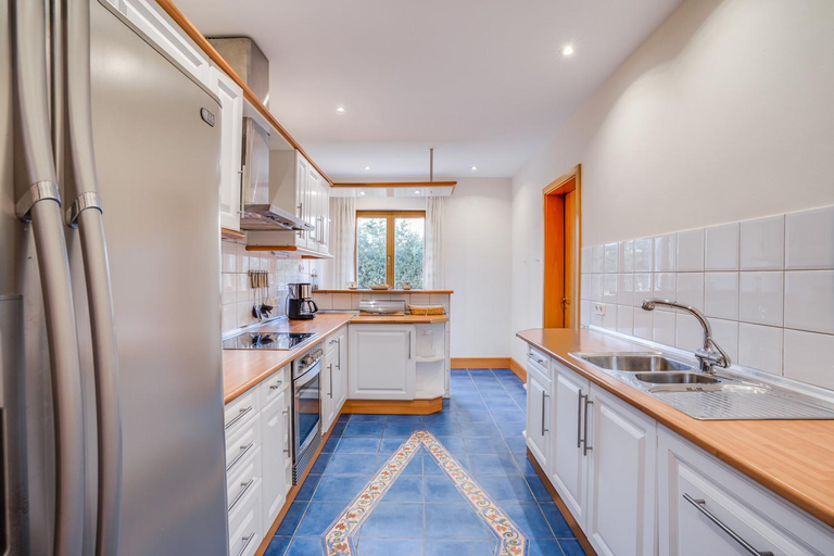 Kitchen 4, Villa Puerto Alcudia - Lago Aran Berna by PriorityVillas, Baleares