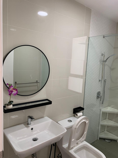 Bathroom 4, Continew by Plush, Kuala Lumpur
