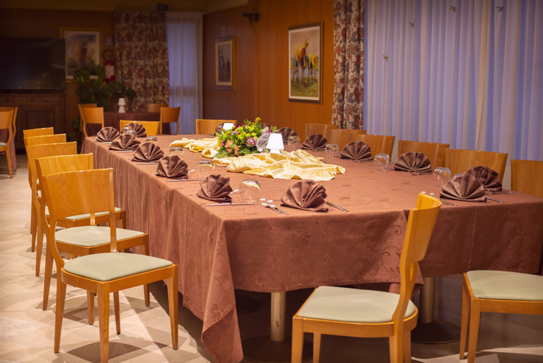 Food & Drinks 5, Hotel Lory, L'Aquila