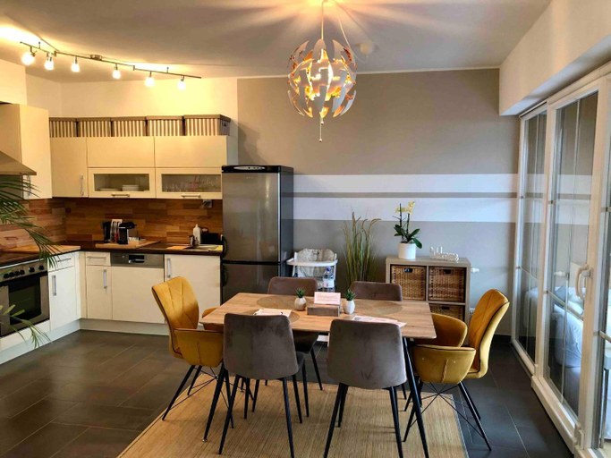 Food & Drinks, Apartment With Amazing Lake- and Mountain View, Vöcklabruck