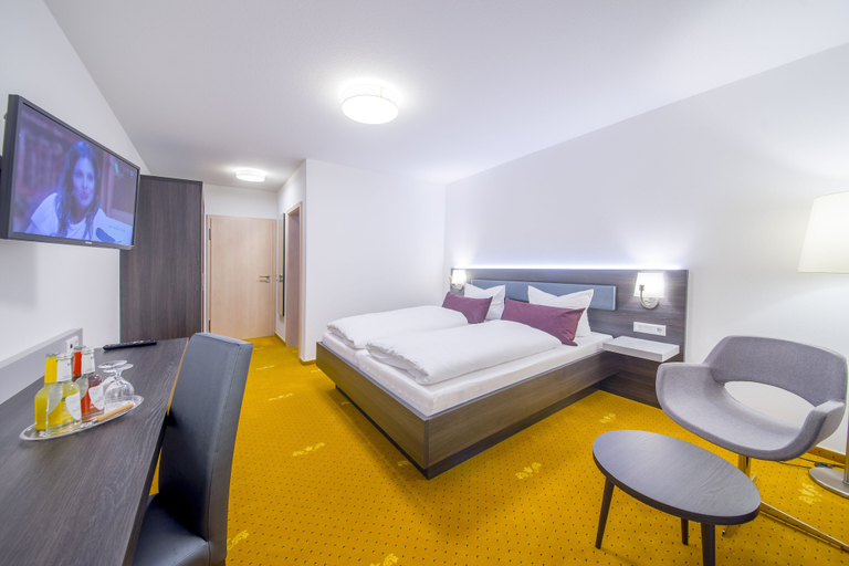 Bedroom 3, Hotel Nürnberger Hof, Neumarkt in der Oberpfalz