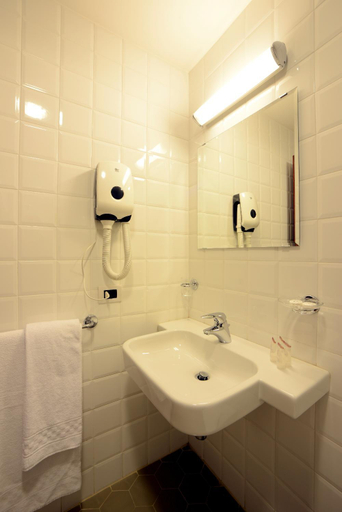 Bathroom 4, Casa I Cappuccini, Rome