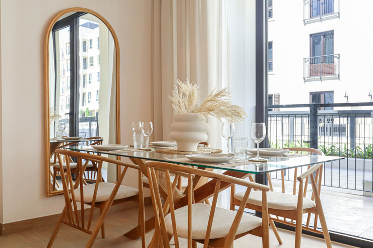 Dining room 5, HiGuests - La Rive 2, Dubai