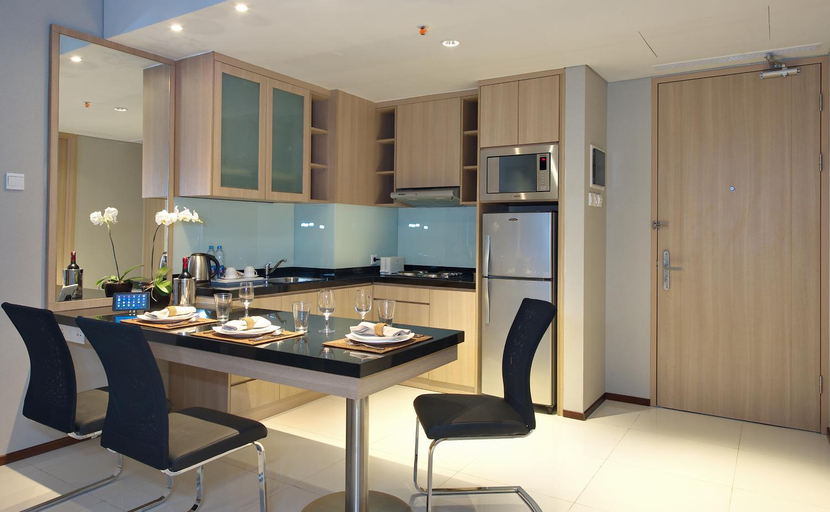Dining Room 24