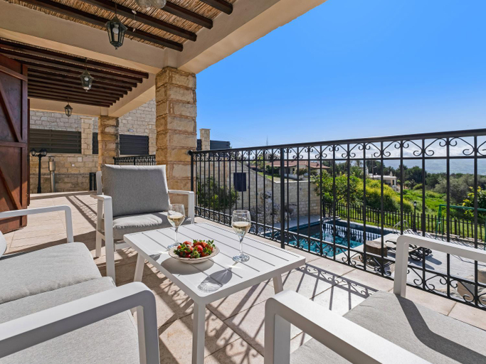 Balcony/terrace 2, Sea-view Retreat - Villas With Private Pools