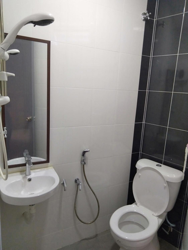 Bathroom 2, Purple Dream Home, Kuala Langat