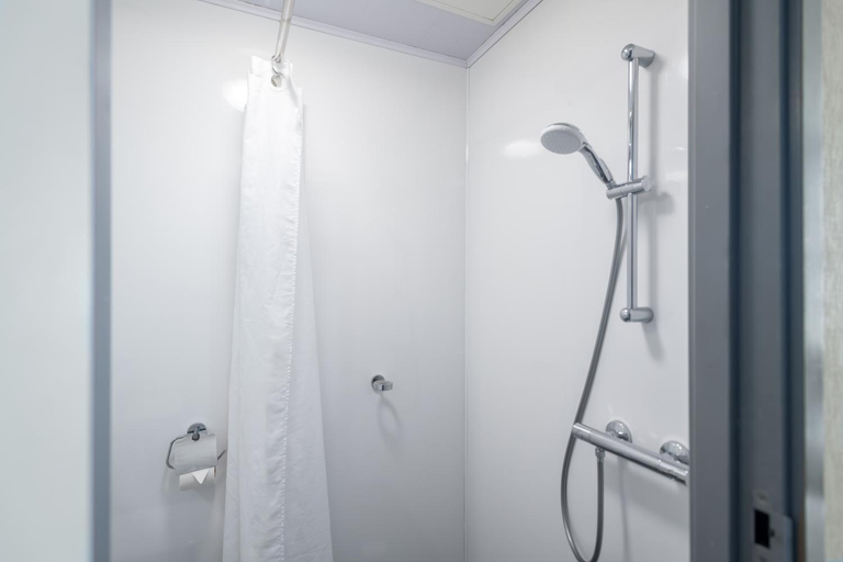 Bathroom 4, easyHotel Croydon, London