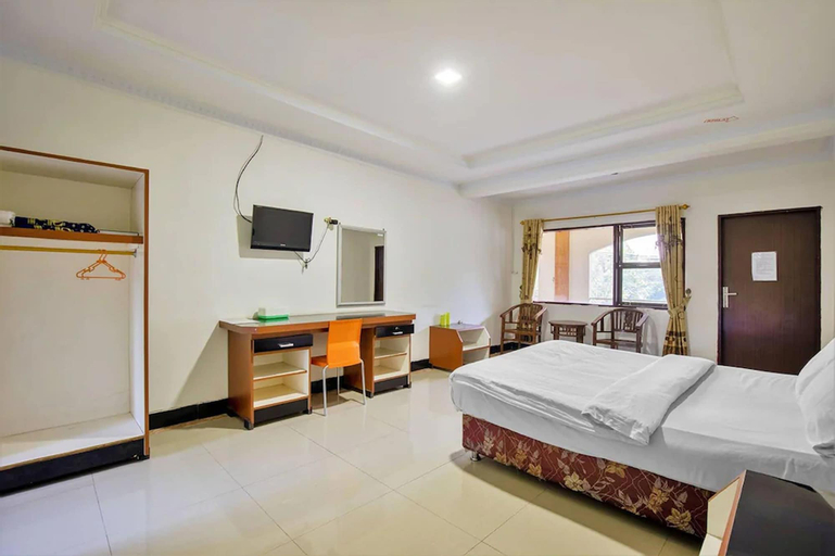 Bedroom 12