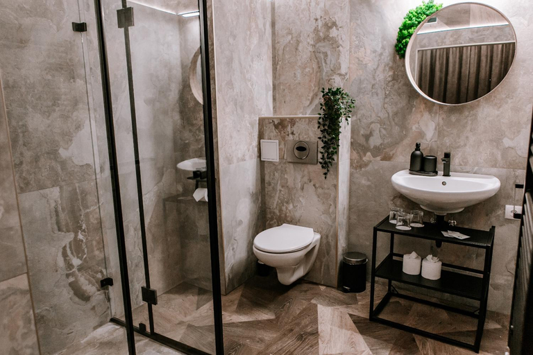 Bathroom 4, Park Hotel, Nyíregyháza