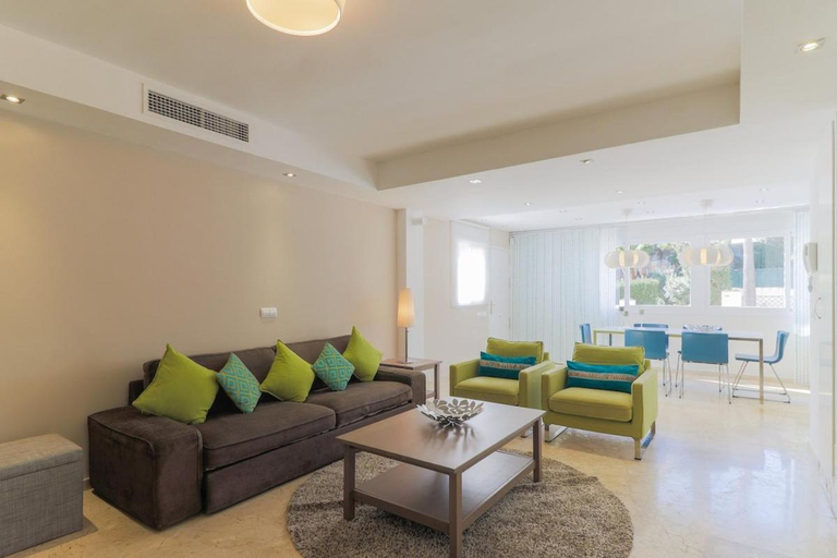 Others 3, C43 - Family House with Terrace and Shared Pool, Málaga
