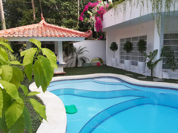 Swimming Pool 2