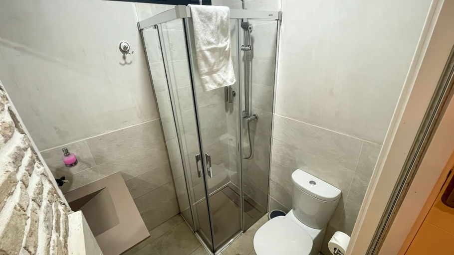 Bathroom 3, Adriano by Global, Sevilla