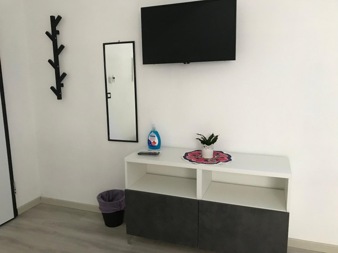 Facilities 4, LA ROSA APP, Livorno